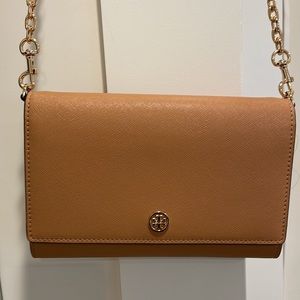 Tory Burch Robinson Chain Wallet